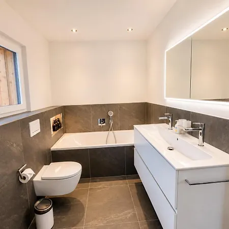 Brand-new Eiger View 3br - Premium Location - Free Parking - Terrace グリンデルヴァルト